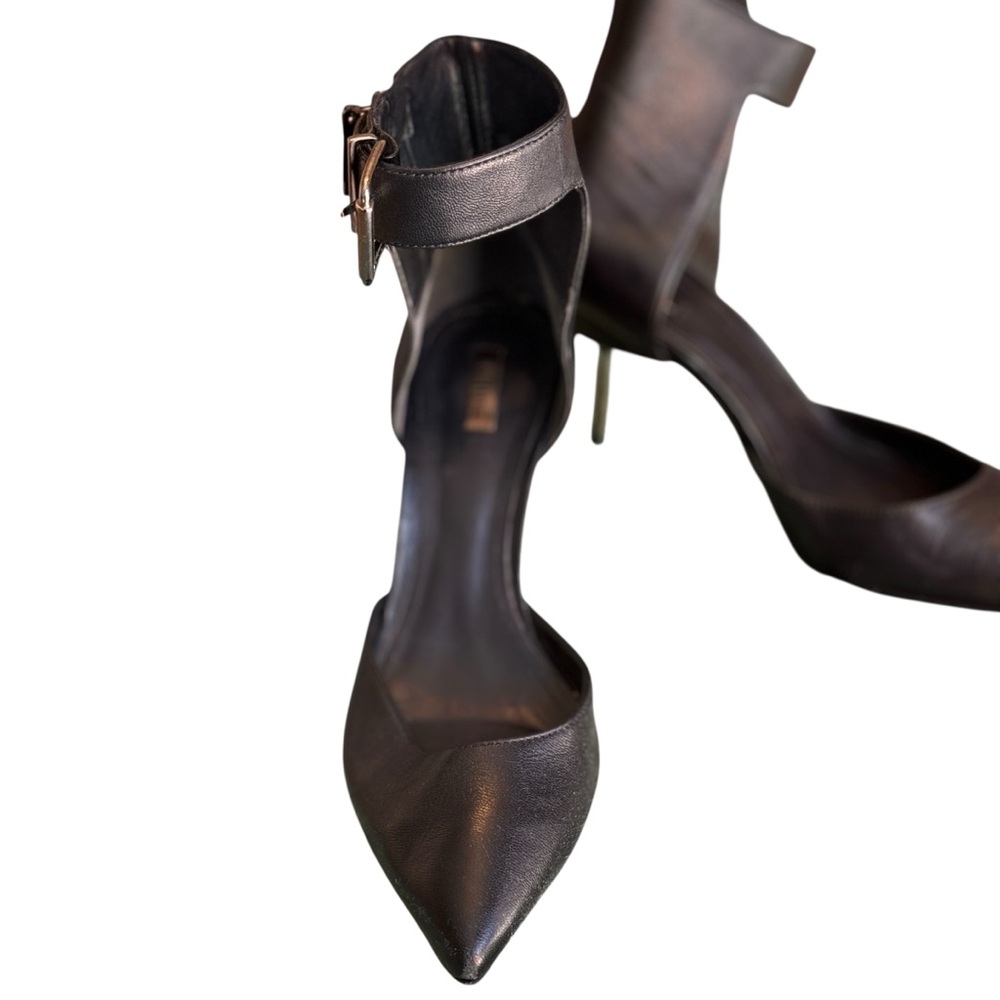 Schutz Black Leather Pointed Toe Stilettos Ankle Strap Zip Heels Size 9B / EU 40 - Picture 7 of 12